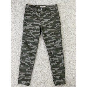 Women's LEVI'S 720 High Rise Super Skinny Green Camo Jeans Size 28